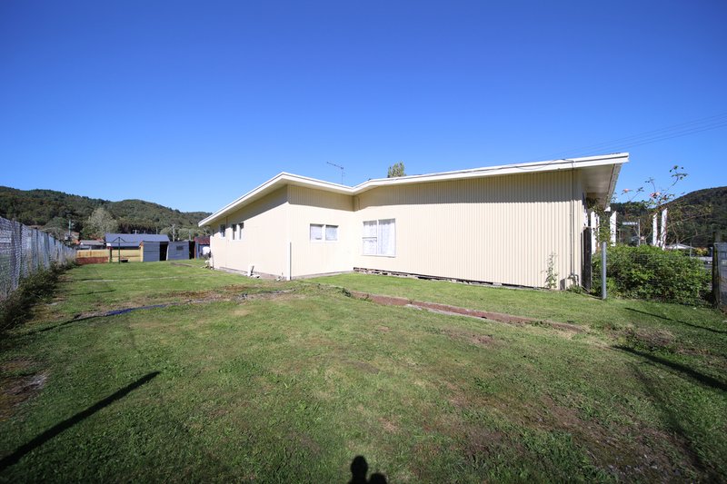 Photo - 18 Lovett Street, Queenstown TAS 7467 - Image 20