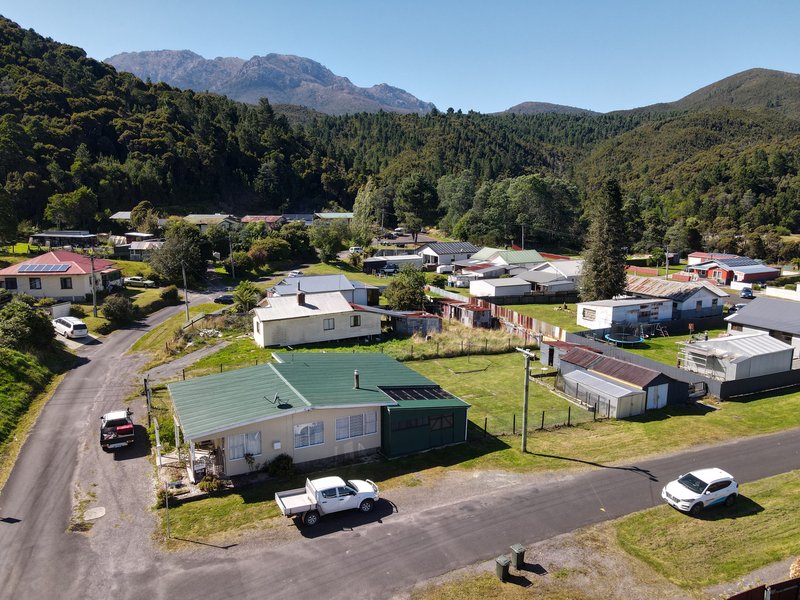 Photo - 18 Lovett Street, Queenstown TAS 7467 - Image 26