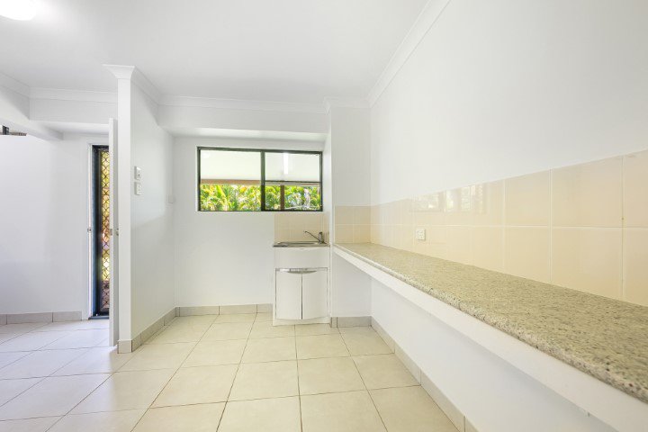 Photo - 18 Luscombe Street, Walkerston QLD 4751 - Image 22