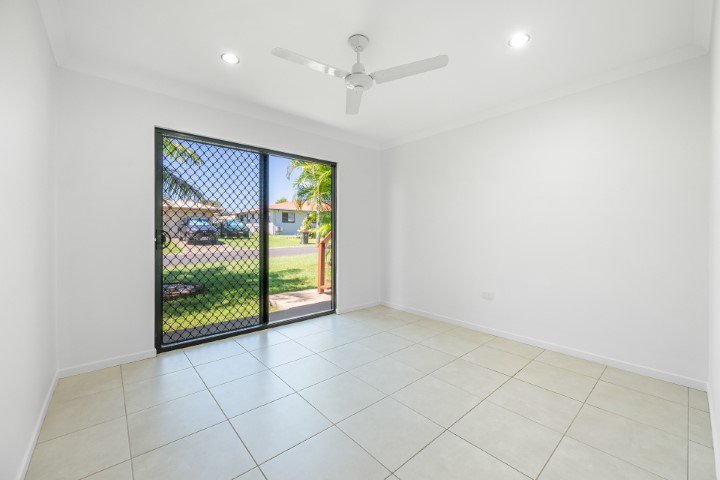 Photo - 18 Luscombe Street, Walkerston QLD 4751 - Image 23