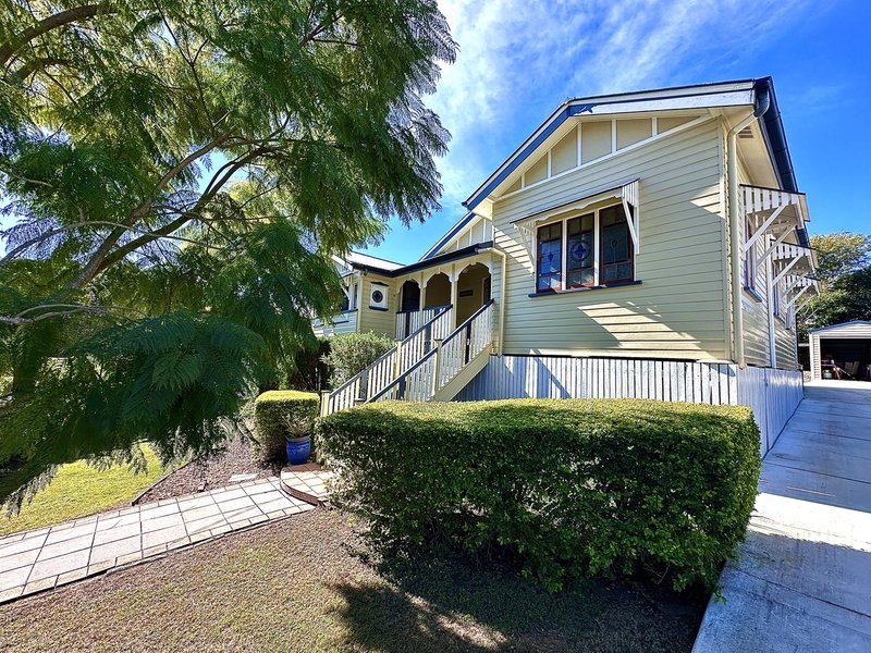 Photo - 18 Lusitania Street, Newtown QLD 4305 - Image 3