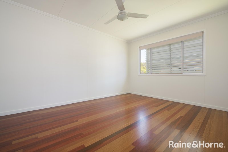 Photo - 18 Lyons Street, South Gladstone QLD 4680 - Image 7