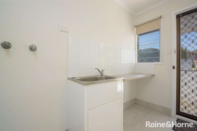 Photo - 18 Lyons Street, South Gladstone QLD 4680 - Image 11