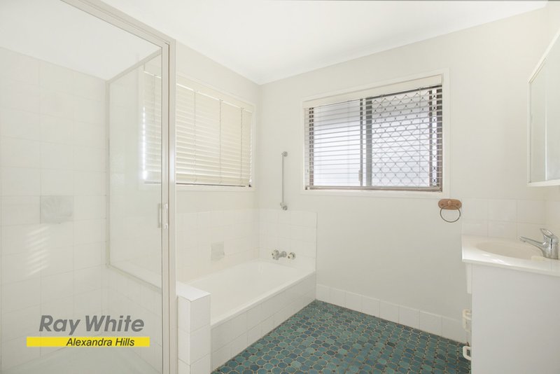 Photo - 18 Macadamia Street, Victoria Point QLD 4165 - Image 7