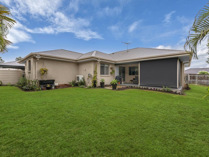 Photo - 18 Macdonald Place, Carseldine QLD 4034 - Image 2