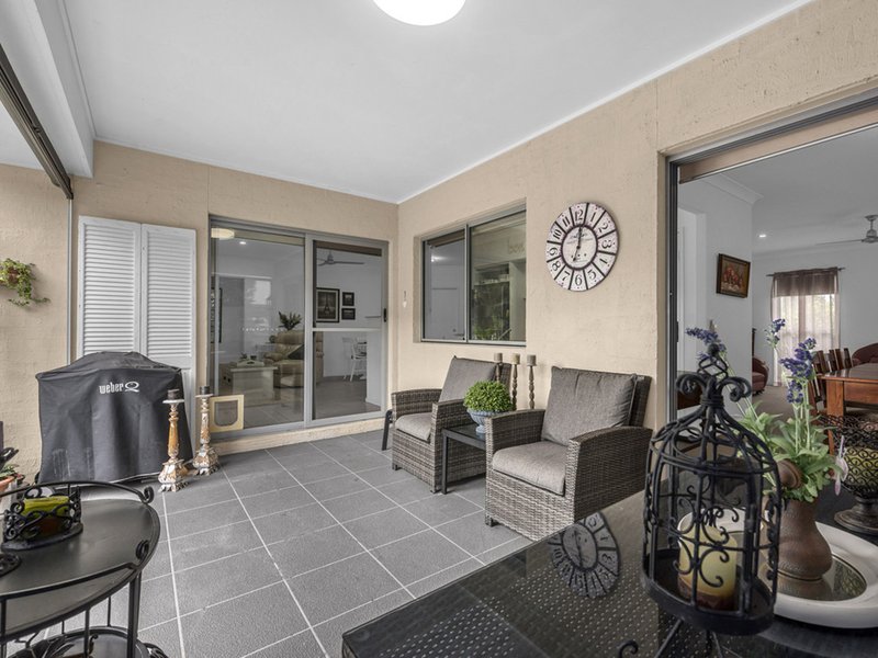 Photo - 18 Macdonald Place, Carseldine QLD 4034 - Image 4