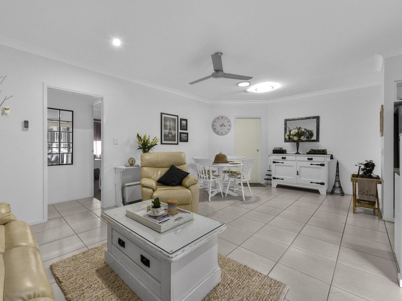 Photo - 18 Macdonald Place, Carseldine QLD 4034 - Image 9