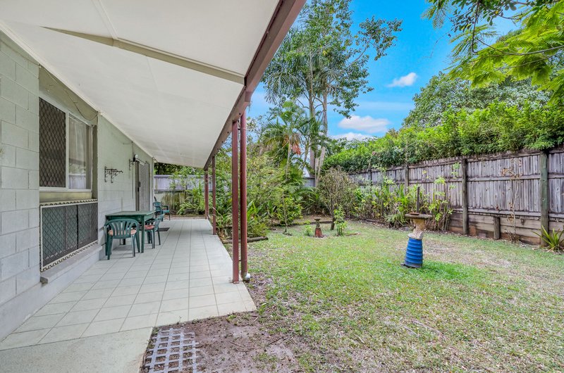 Photo - 18 Macilwraith Street, Manoora QLD 4870 - Image 5