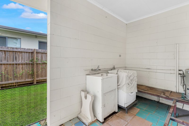 Photo - 18 Macilwraith Street, Manoora QLD 4870 - Image 22