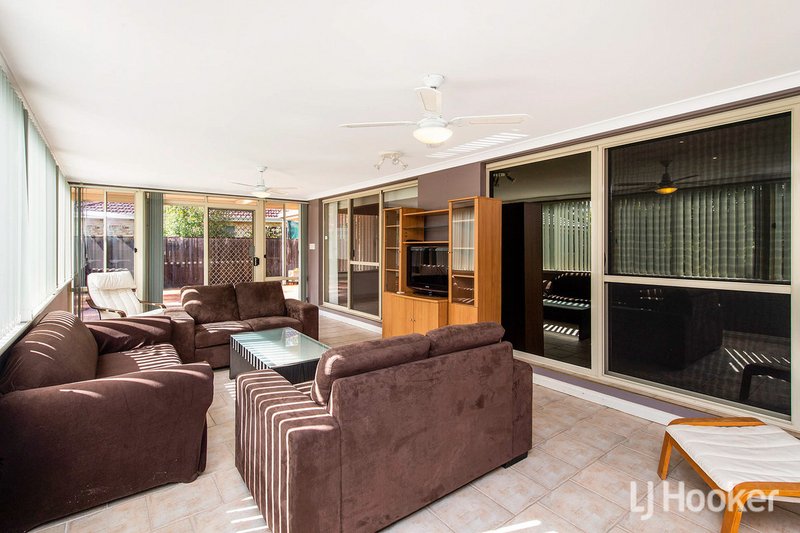 Photo - 18 Macquarie Drive, Coodanup WA 6210 - Image 16