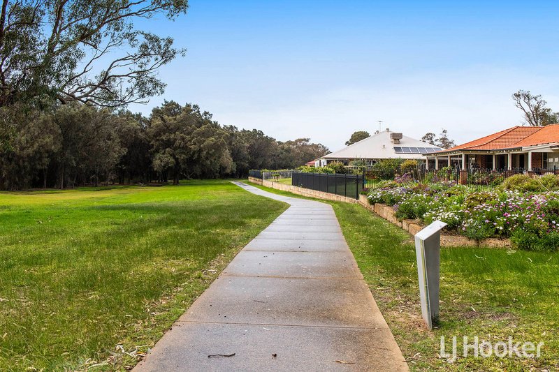 Photo - 18 Macquarie Drive, Coodanup WA 6210 - Image 24