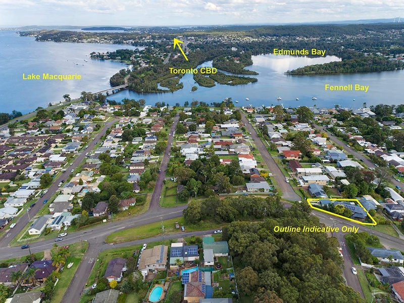 18 Macquarie Road, Fennell Bay NSW 2283