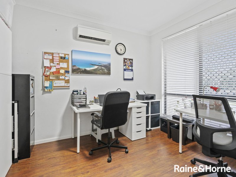 Photo - 18 Magnetic Place, Redland Bay QLD 4165 - Image 21