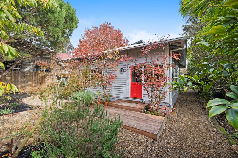 Photo - 18 Main Street, Blackburn VIC 3130 - Image 4