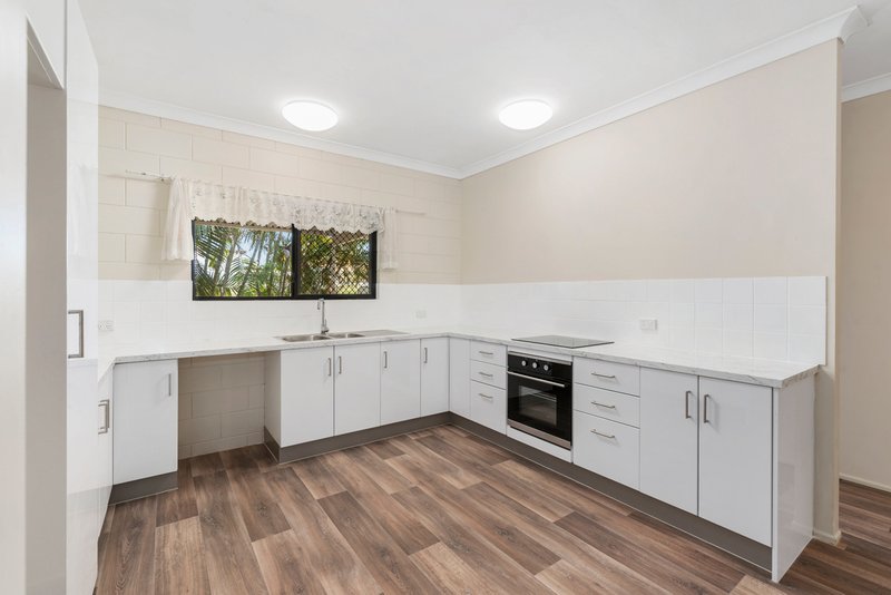 Photo - 18 Malbon Road, Kirwan QLD 4817 - Image 3