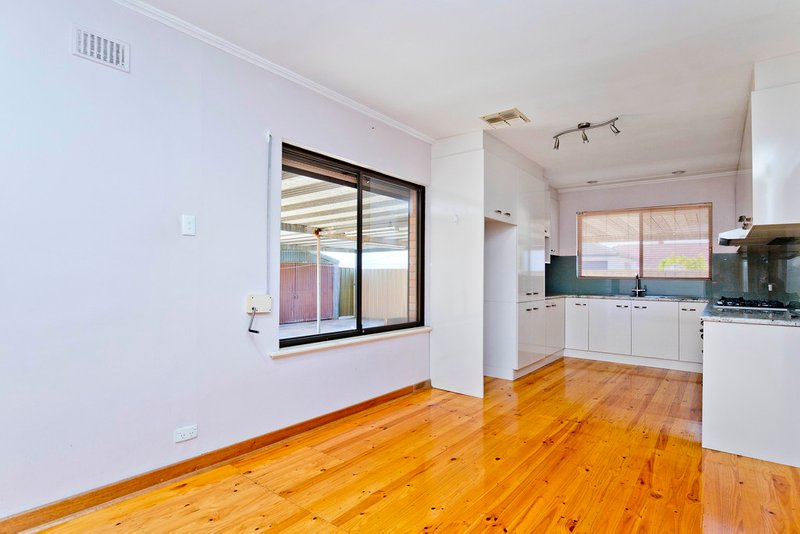 Photo - 18 Malcolm Street, Flinders Park SA 5025 - Image 3