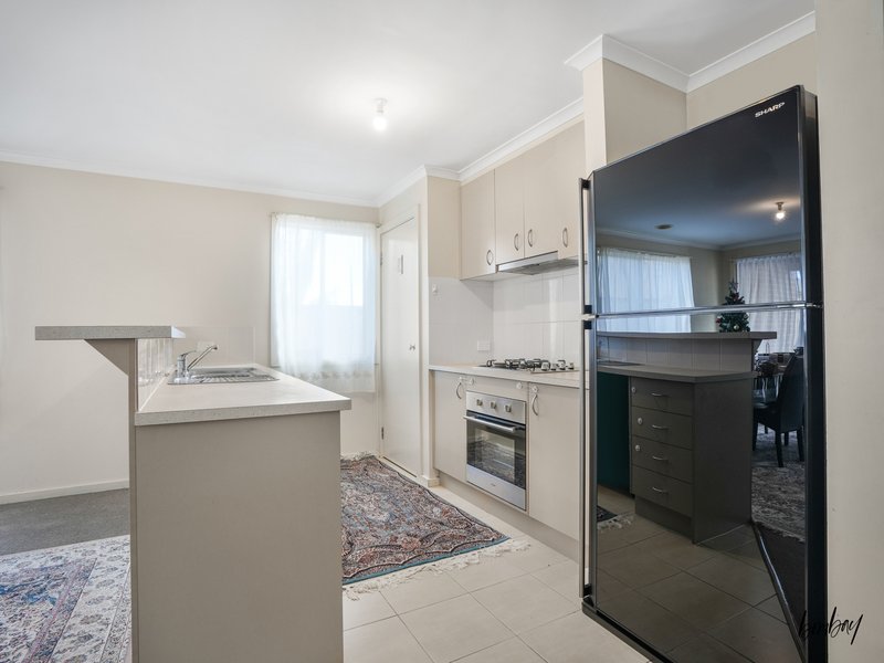 Photo - 18 Manley Street, Epping VIC 3076 - Image 3