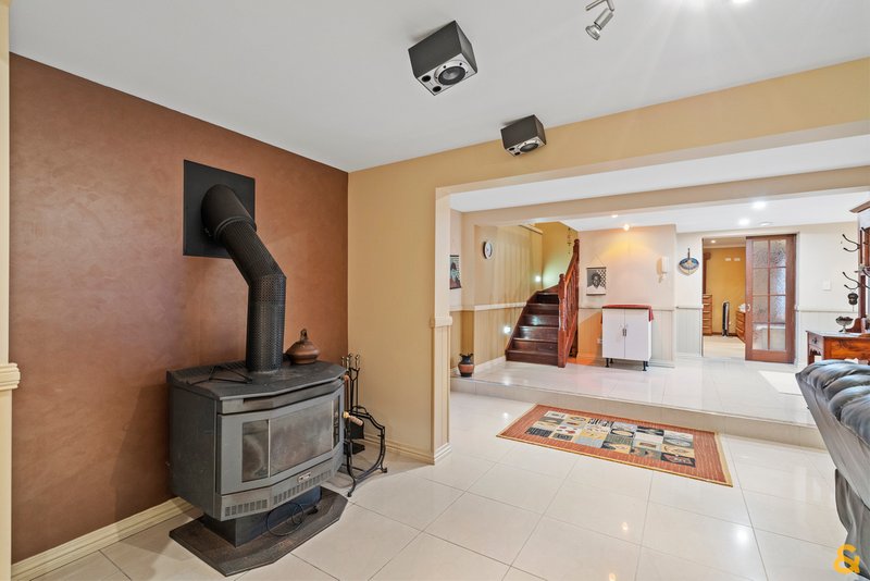 Photo - 18 Manly Road, Manly QLD 4179 - Image 12