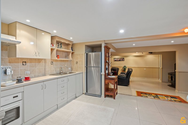 Photo - 18 Manly Road, Manly QLD 4179 - Image 14