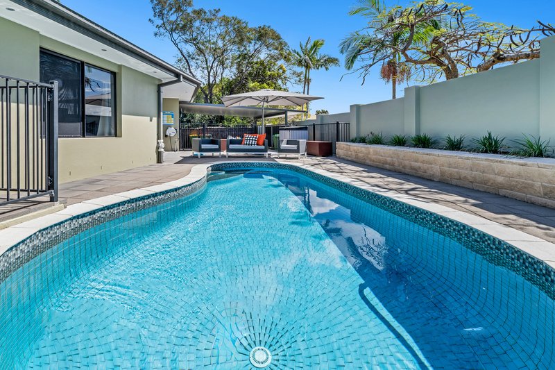 Photo - 18 Maralinga Drive, Ashmore QLD 4214 - Image 5