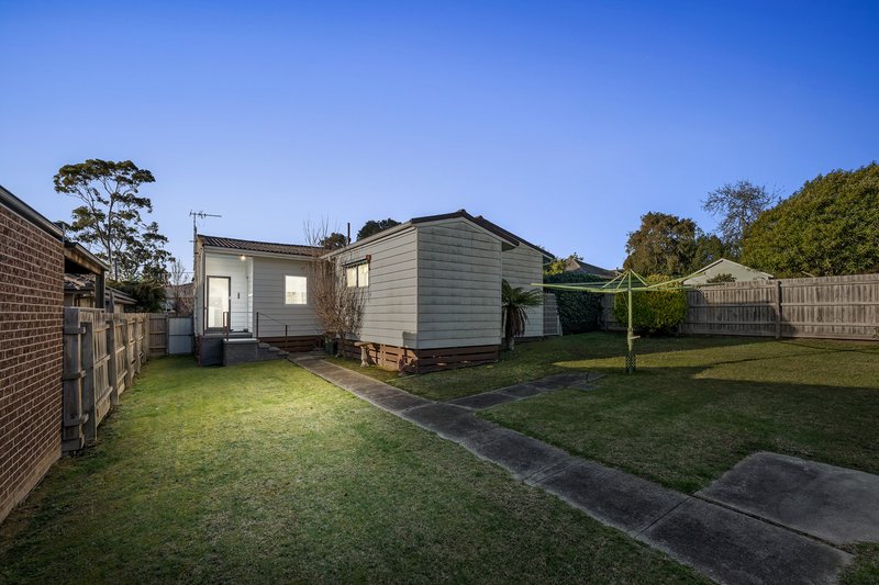 Photo - 18 Marama Street, Blackburn South VIC 3130 - Image 3