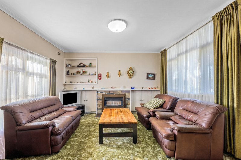 Photo - 18 Marama Street, Blackburn South VIC 3130 - Image 5