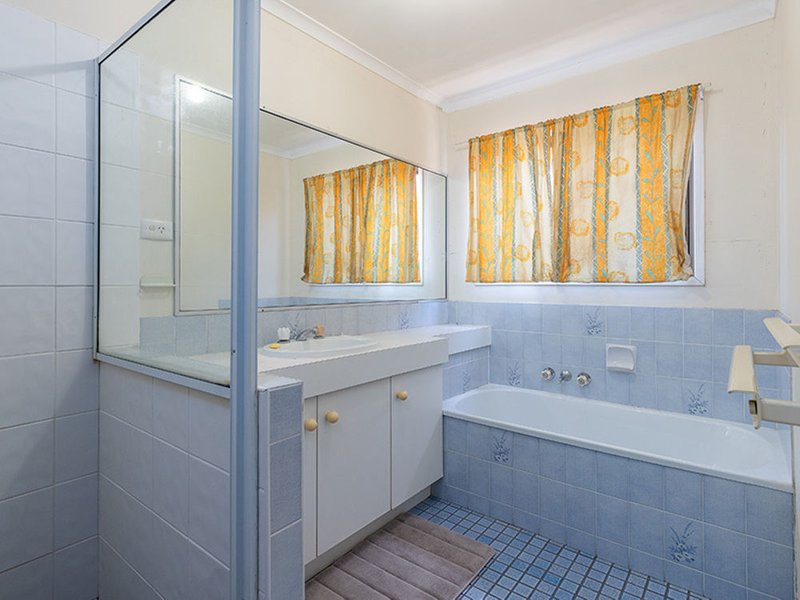 Photo - 18 Marble Street, Keperra QLD 4054 - Image 4