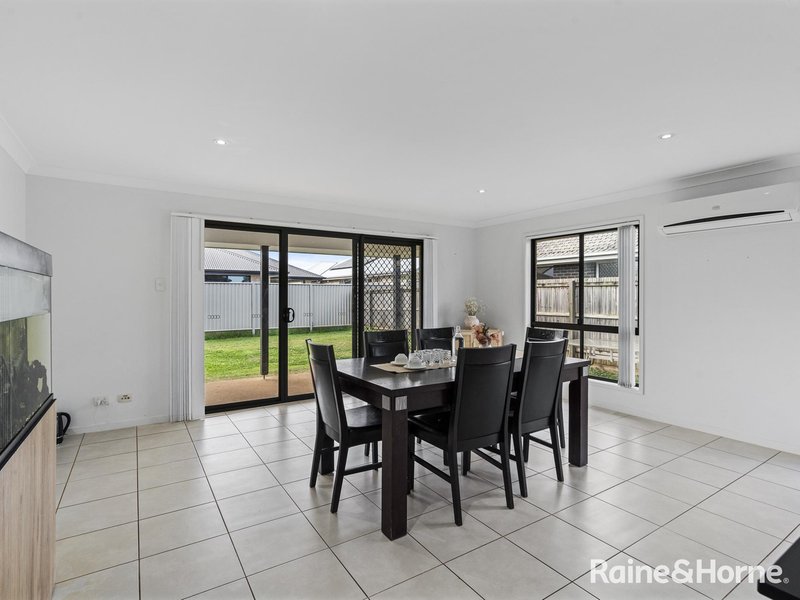 Photo - 18 Maree Place, Redland Bay QLD 4165 - Image 7