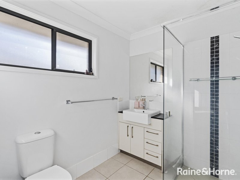 Photo - 18 Maree Place, Redland Bay QLD 4165 - Image 9