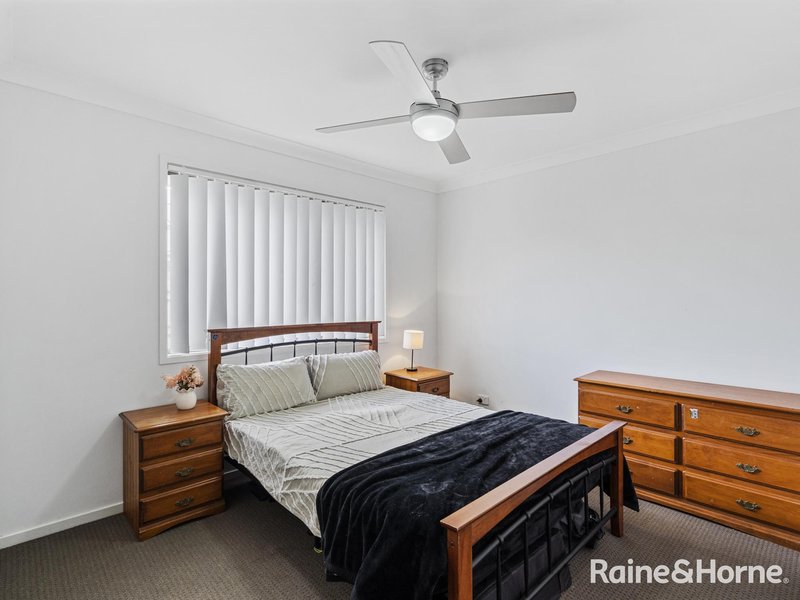 Photo - 18 Maree Place, Redland Bay QLD 4165 - Image 11