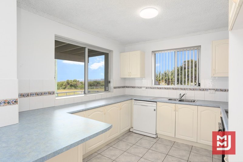Photo - 1/8 Marine Parade, Towradgi NSW 2518 - Image 3