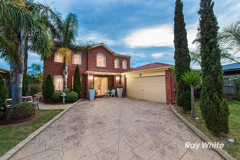 18 Mariner Close, Cranbourne North VIC 3977