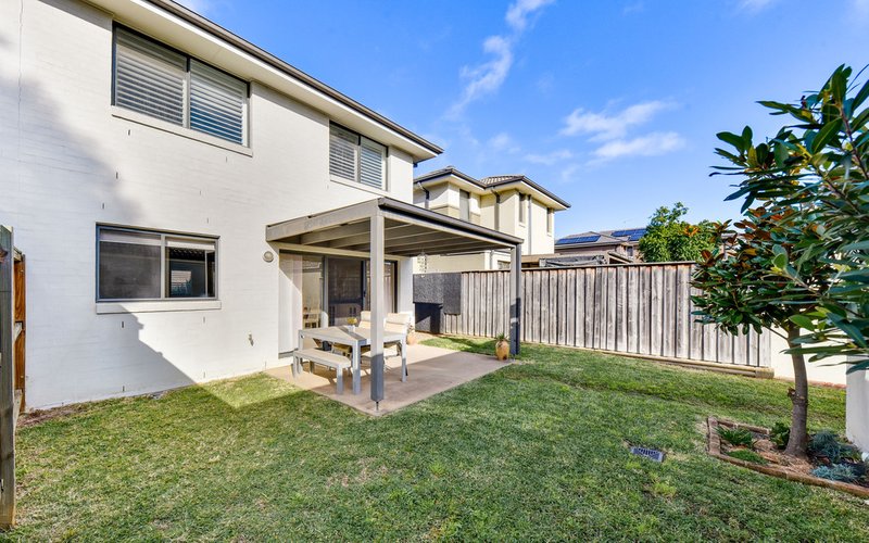 Photo - 18 Mariner Street, Glenfield NSW 2167 - Image 11