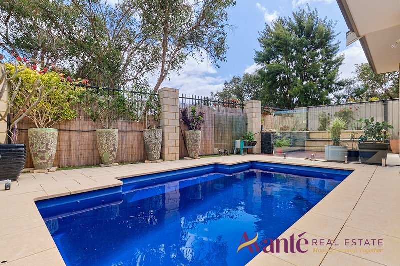 18 Mariposa Gdns , Success WA 6164