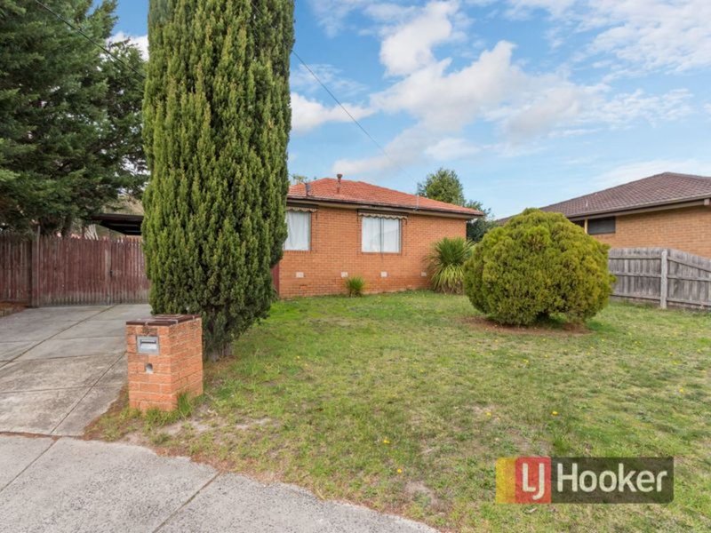 18 Mark Court, Hampton Park VIC 3976