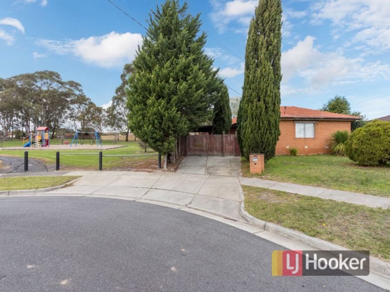 Photo - 18 Mark Court, Hampton Park VIC 3976 - Image 17