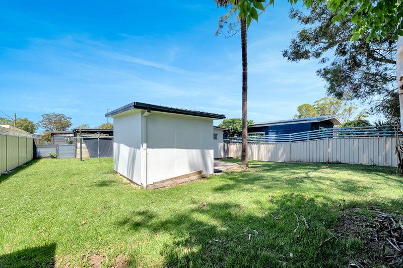 Photo - 18 Marlborough Place, Berkeley Vale NSW 2261 - Image 13