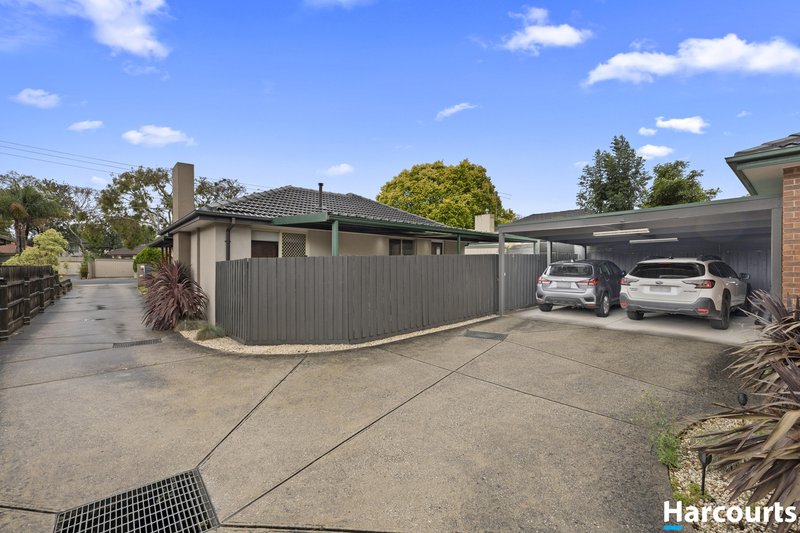 Photo - 1/8 Matlock Road, Wantirna South VIC 3152 - Image 11