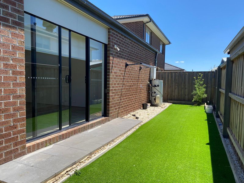 Photo - 18 Maven Way, Tarneit VIC 3029 - Image 15