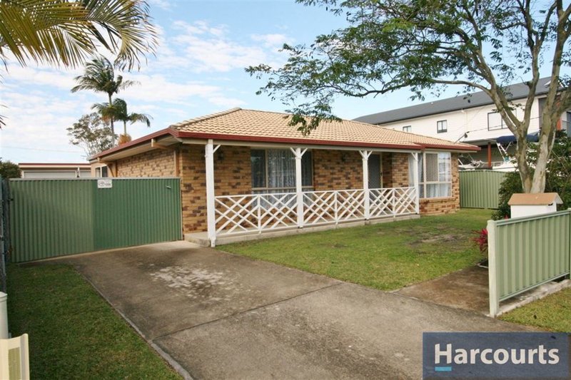 Photo - 18 May St , Godwin Beach QLD 4511 - Image 2