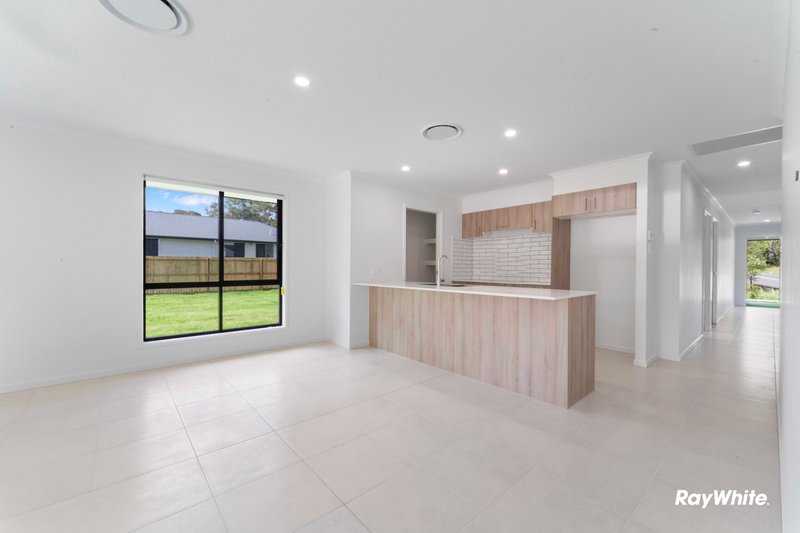 Photo - 18 Maybell Place, Moggill QLD 4070 - Image 9