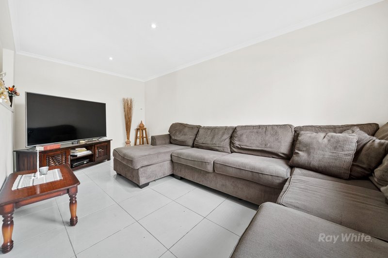 Photo - 18 Mayflower Street, Daisy Hill QLD 4127 - Image 12