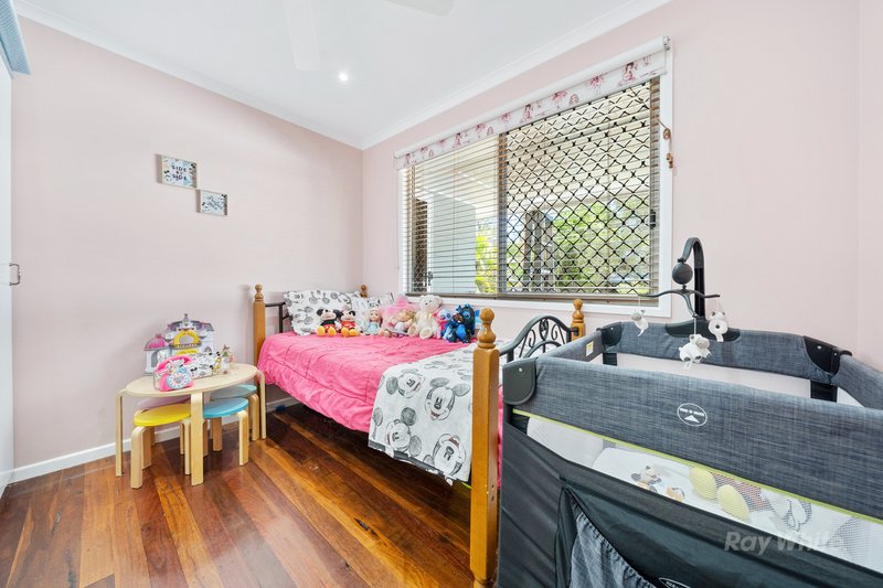 Photo - 18 Mayflower Street, Daisy Hill QLD 4127 - Image 24