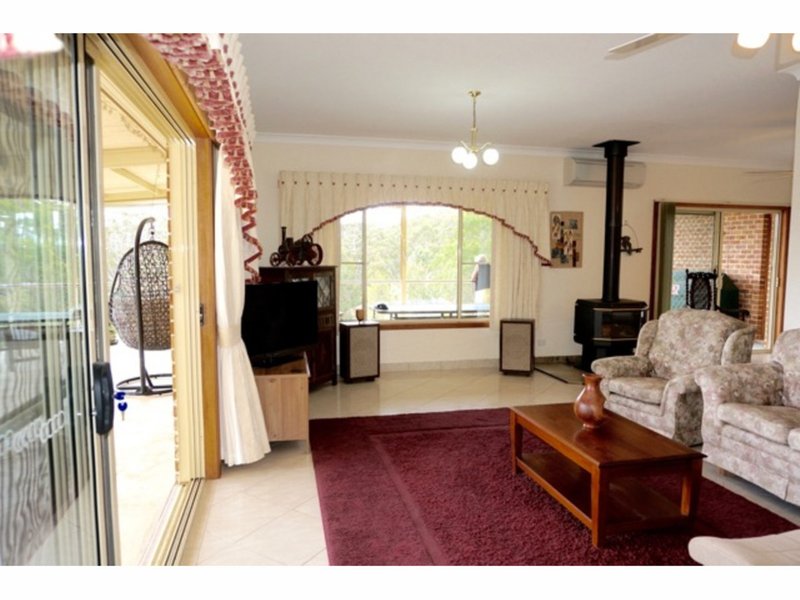 Photo - 18 Mcarthur Drive, Falls Creek NSW 2540 - Image 14