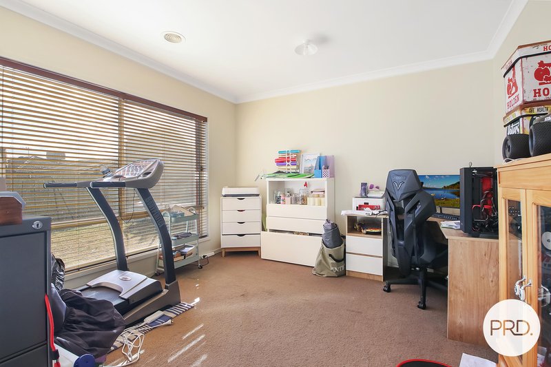 Photo - 18 Mcauliffe Street, Wodonga VIC 3690 - Image 6