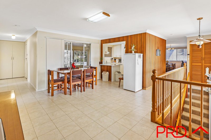 Photo - 18 Mcdonald Crescent, Tamworth NSW 2340 - Image 7