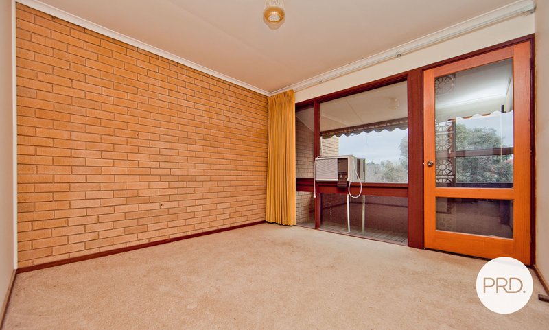 Photo - 18 Mcelhone Court, Belconnen ACT 2617 - Image 5