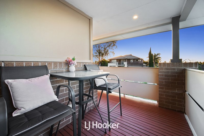 Photo - 18 Mcgarvie Drive, Cranbourne North VIC 3977 - Image 21