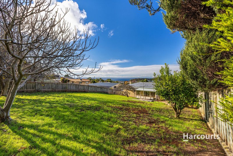 Photo - 18 Mcgrath Street, Upper Burnie TAS 7320 - Image 16