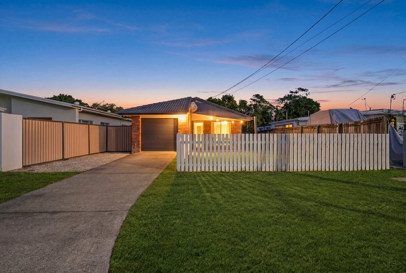 Photo - 18 Medika Street, Runaway Bay QLD 4216 - Image 16
